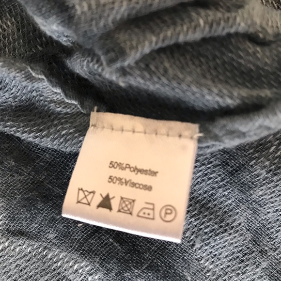 Beautiful Pashmina NWOT - Picture 4 of 4